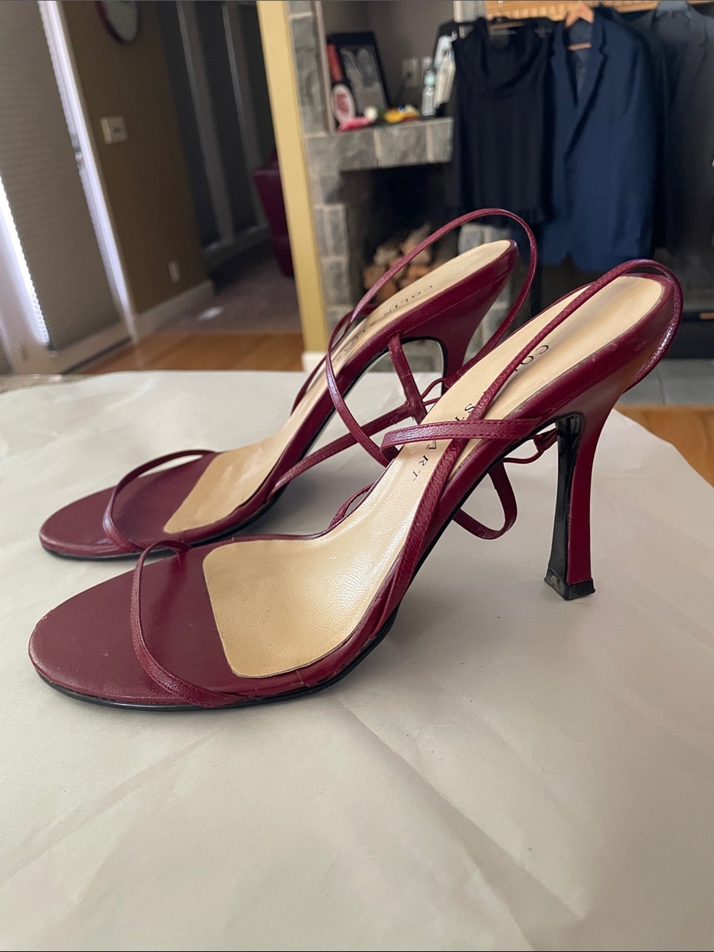 EUC Colin Stuart Burgundy Strappy High Heel Sandals